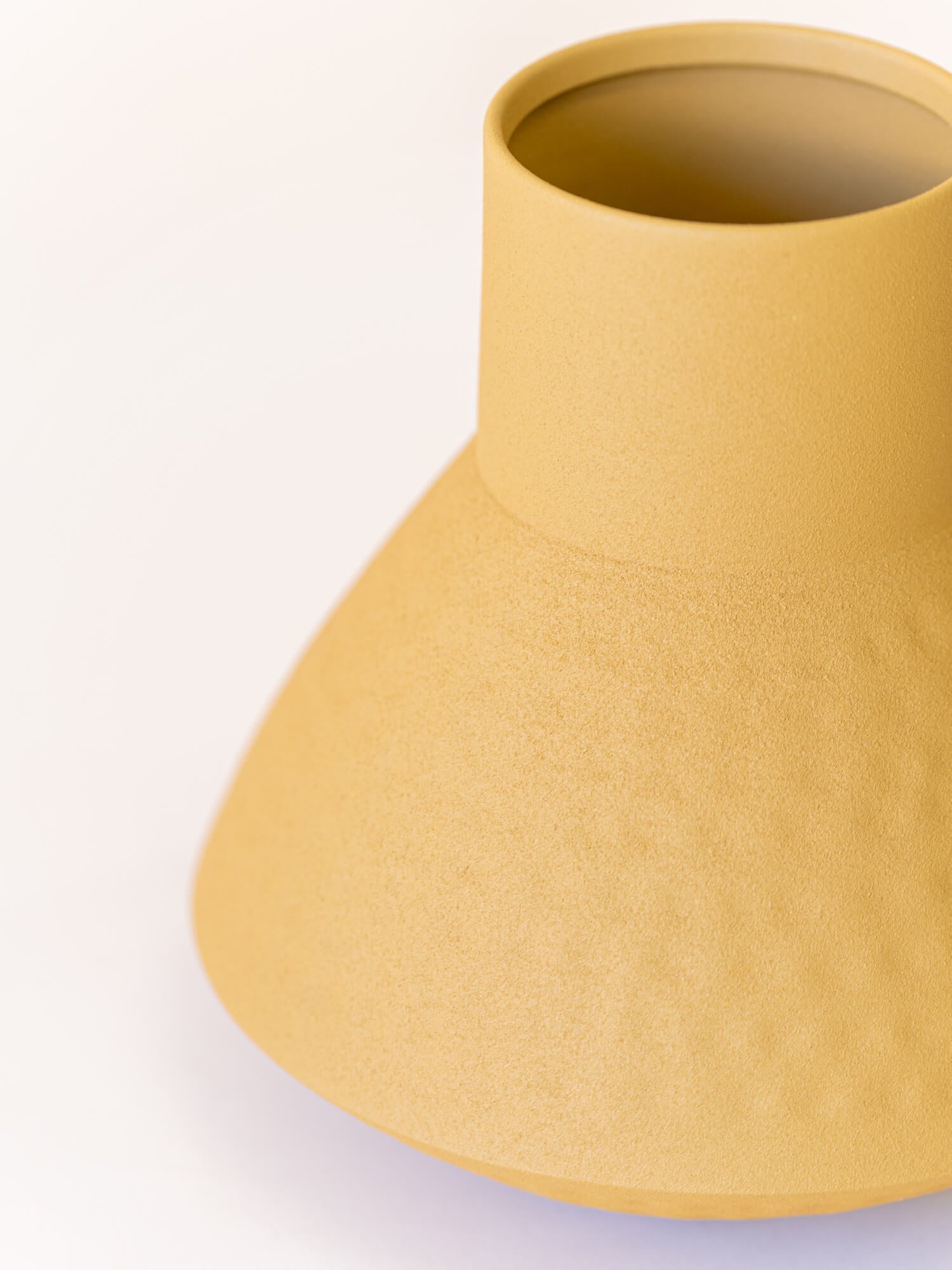 Bloomingville Isira Vase Yellow