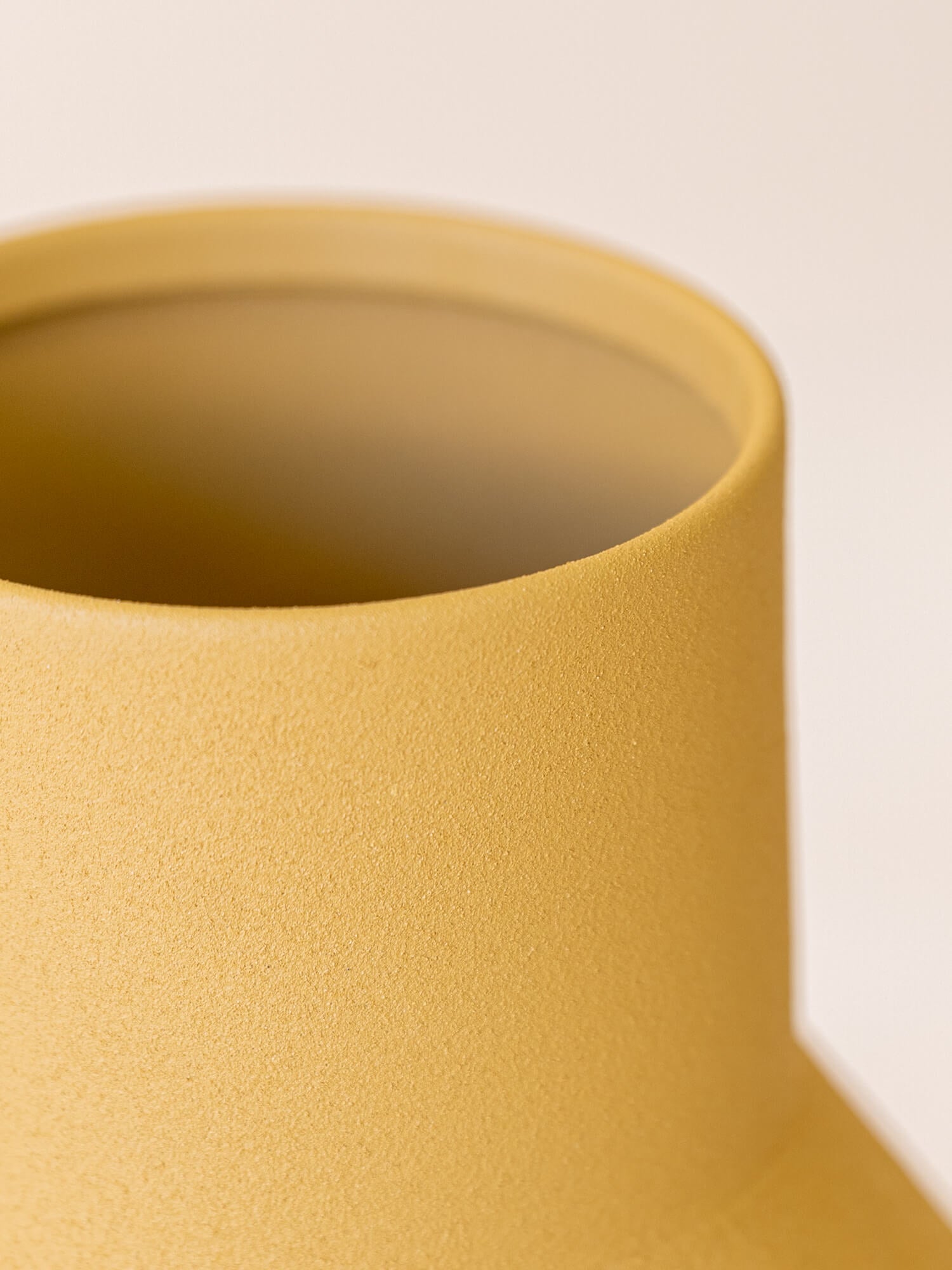 Bloomingville Isira Vase Yellow