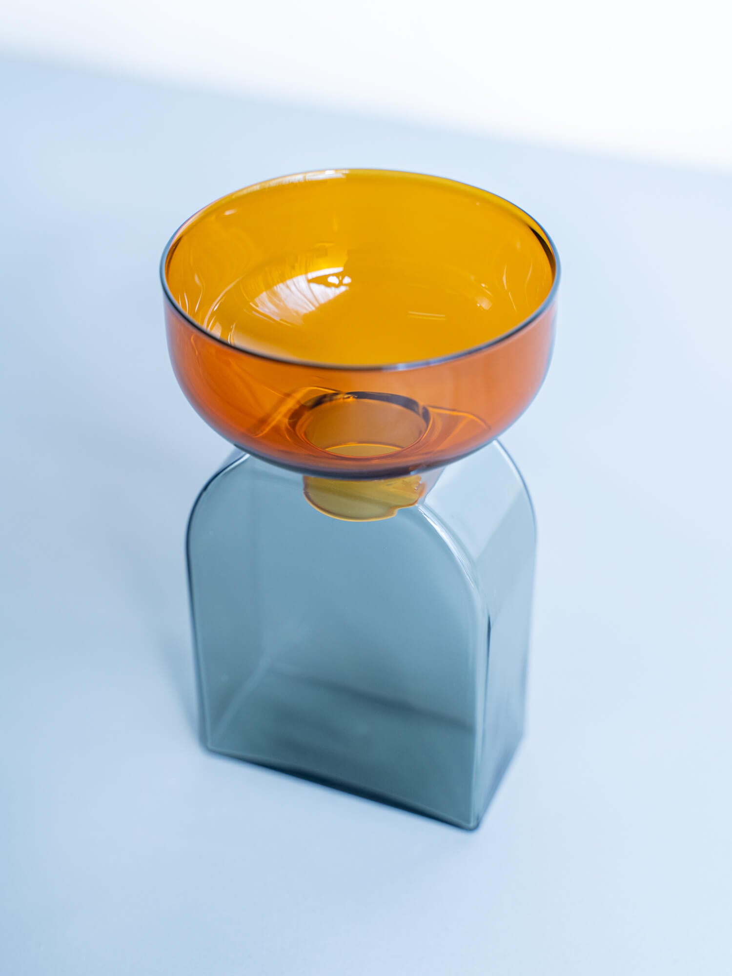 TWO TONE VASE -square ambergray-